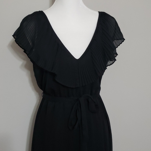 ❤Host Pick❤Victoria's Secret Chiffon Black Maxi Dress w/Belt - Picture 2 of 14